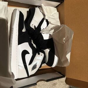 Jordan High-Top Sneakers